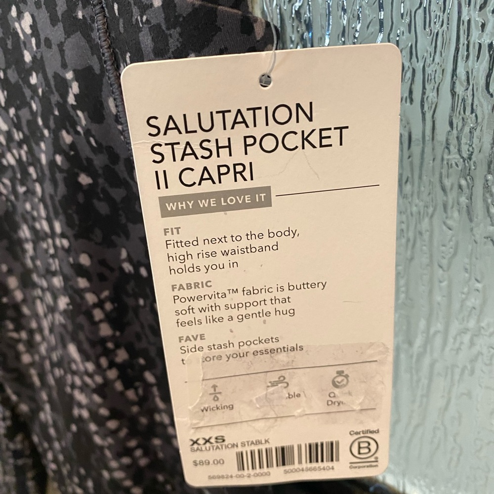 Athleta Salutation 2 with pockets, xxs